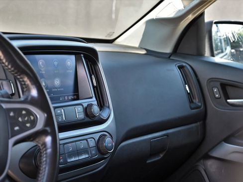 Used 2022 Chevrolet Colorado LT w/ Fleet Safety Package image 21