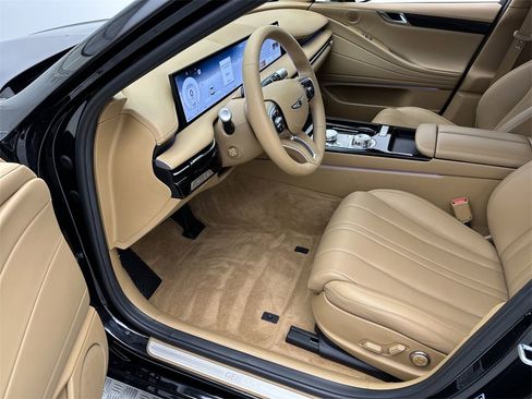 Certified 2025 Genesis G80 2.5T image 11