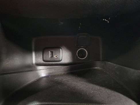 Used 2018 Chevrolet Equinox LT AWD/4WD image 18