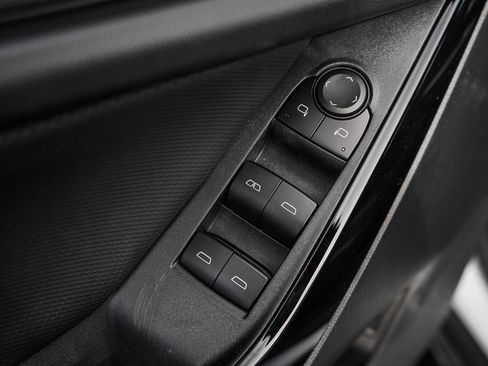 New 2026 Chevrolet Equinox LT w/ Convenience Package II image 17