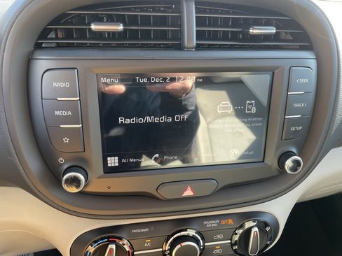 New 2025 Kia Soul LX image 13