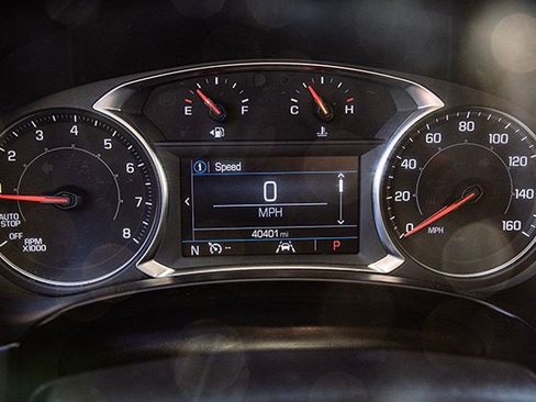 Used 2024 GMC Terrain SLE image 13