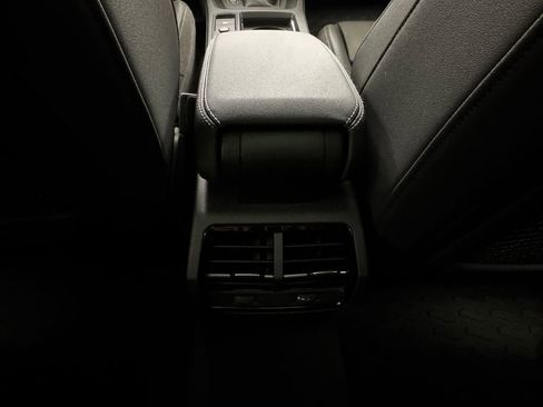 Used 2020 Audi Q3 2.0T Premium Plus w/ Premium Plus Package image 28