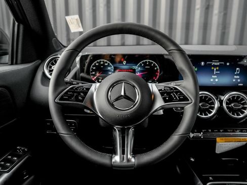 New 2026 Mercedes-Benz GLA 250 4MATIC image 18