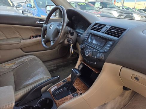 Used 2005 Honda Accord EX image 15