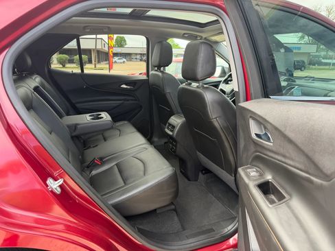 Used 2018 Chevrolet Equinox Premier AWD/4WD image 9