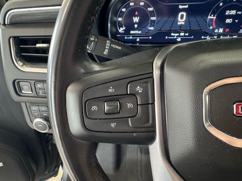 Used 2022 GMC Yukon XL SLT AWD/4WD image 29
