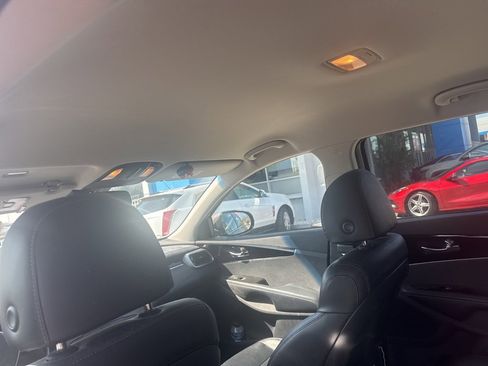 Used 2019 Kia Sorento EX image 15
