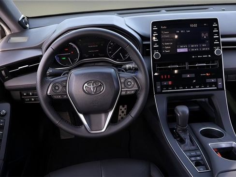 Certified 2019 Toyota Avalon XSE image 12