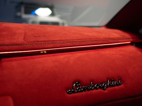 Used 2020 Lamborghini Aventador SVJ AWD/4WD image 77