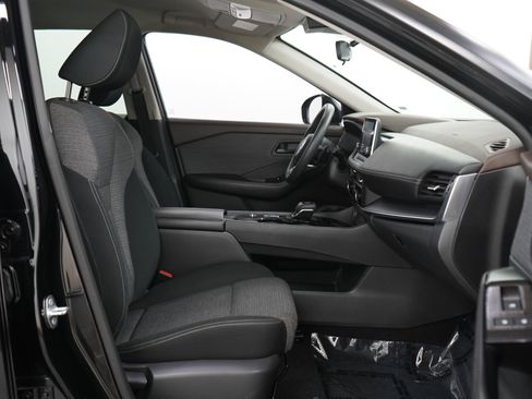 Used 2021 Nissan Rogue S FWD image 11