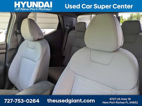 Used 2023 Hyundai Santa Cruz SEL w/ Activity Package FWD image 7