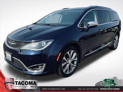 Certified 2019 Chrysler Pacifica Limited w/ Advanced Safetytec Group