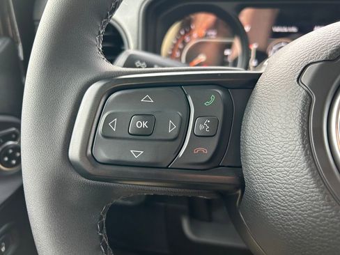 New 2026 Jeep Gladiator Sport image 18