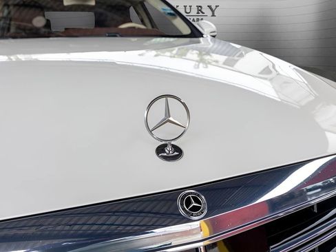 Used 2018 Mercedes-Benz S 560 4MATIC Sedan image 15
