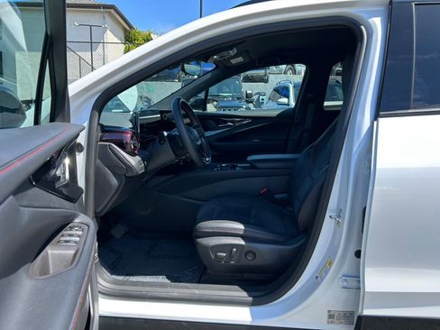 Used 2024 Chevrolet Blazer EV RS AWD/4WD image 11