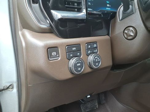 Used 2023 Chevrolet Silverado 1500 LTZ image 7