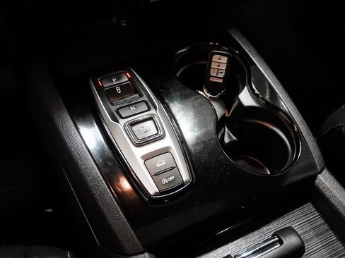 Used 2016 Honda Pilot Touring image 33