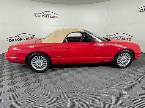 Used 2005 Ford Thunderbird Base image 9