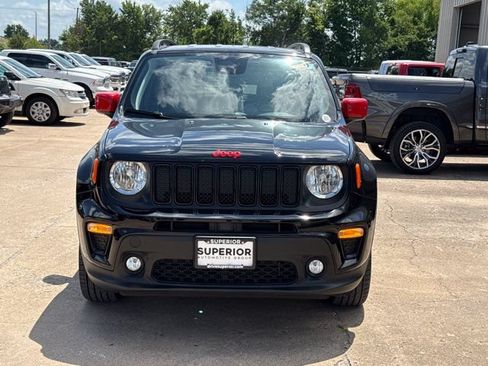Used 2022 Jeep Renegade Latitude w/ Convenience Group AWD/4WD image 12