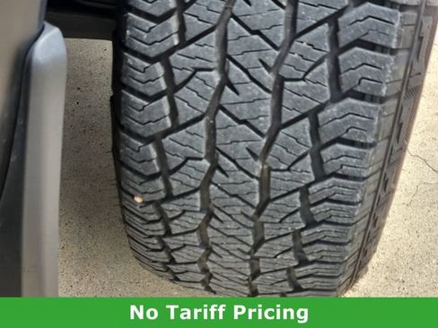 Certified 2025 Nissan Frontier PRO-4X w/ Pro Premium Package AWD/4WD image 9