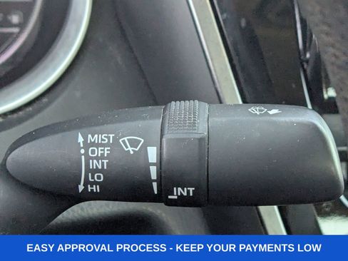 Used 2021 Toyota Camry LE image 38