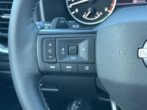 Used 2026 Nissan Rogue SV FWD image 30