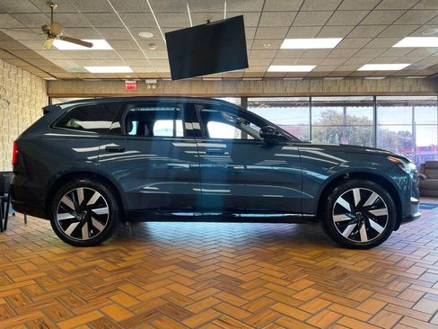 Used 2025 Volvo EX90 Ultra AWD/4WD image 7