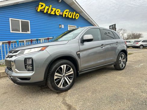 Used 2023 Mitsubishi Outlander Sport S Sport Utility 4D image 2