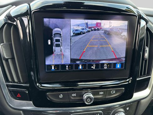 Used 2022 Chevrolet Traverse High Country image 30