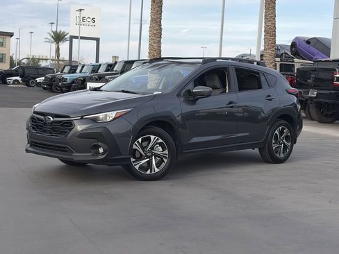 Used 2024 Subaru Crosstrek 2.0i Premium image 3