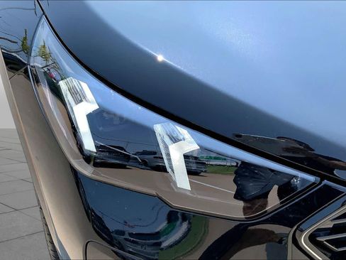 New 2026 BMW X2 M35i w/ Technology Package AWD/4WD image 13