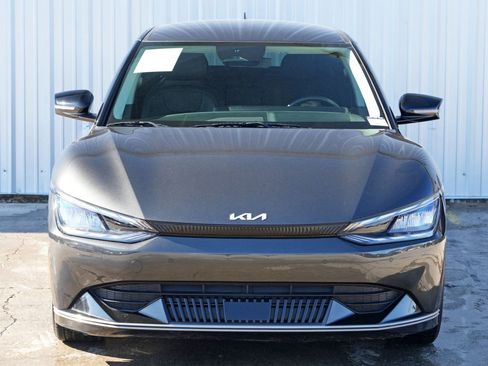 Used 2022 Kia EV6 Wind image 46