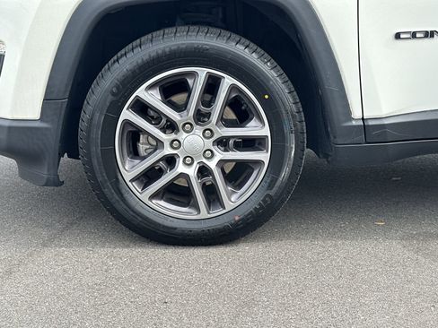 Used 2020 Jeep Compass Latitude image 26