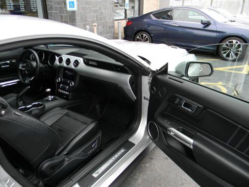 Used 2016 Ford Mustang GT Premium w/ Equipment Group 401A image 19