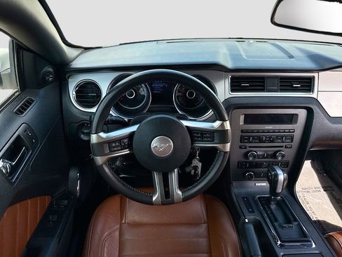 Used 2013 Ford Mustang GT Premium w/ Security Pkg RWD image 16
