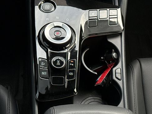 Used 2025 Kia Sportage EX w/ EX Premium Package AWD/4WD image 40