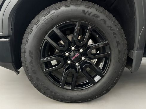 Used 2021 GMC Sierra 1500 Elevation w/ X31 Off-Road Package AWD/4WD image 20