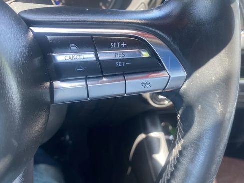 Used 2019 MAZDA MAZDA3 Hatchback FWD image 16