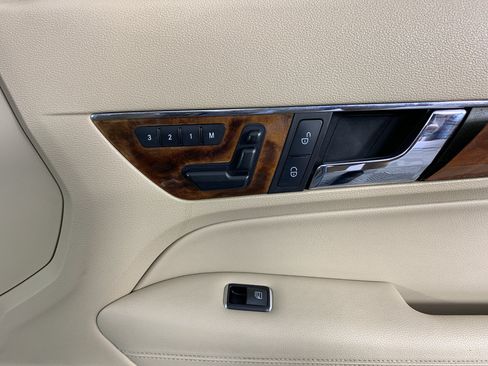 Used 2012 Mercedes-Benz E 350 Cabriolet image 30