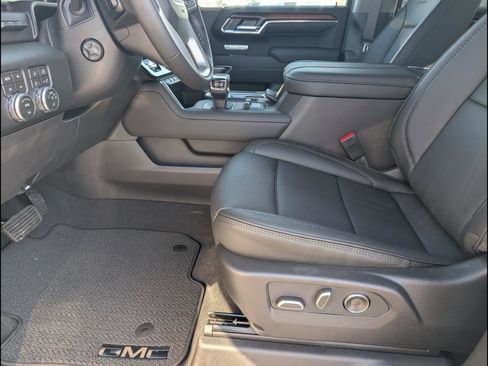 New 2026 GMC Sierra 1500 Denali w/ Denali Reserve Package AWD/4WD image 11