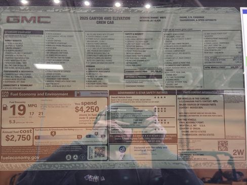 New 2025 GMC Canyon Elevation w/ Convenience Package image 40