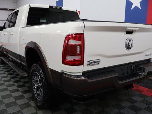 Used 2023 RAM 2500 Limited AWD/4WD image 11
