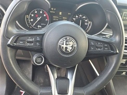Used 2021 Alfa Romeo Stelvio Ti w/ Nero Edizione image 16