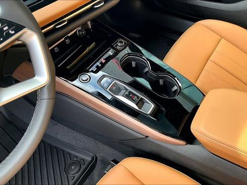 Used 2025 Audi A5 2.0T Premium Plus w/ Premium Plus AWD/4WD image 18