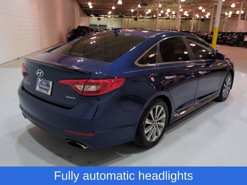 Used 2015 Hyundai Sonata FWD image 3