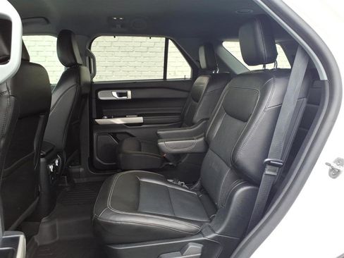 Used 2022 Ford Explorer Limited RWD image 13