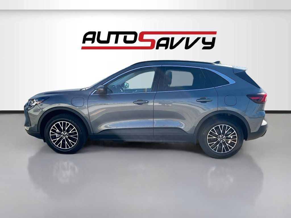 Used 2025 Ford Escape SE FWD image 4