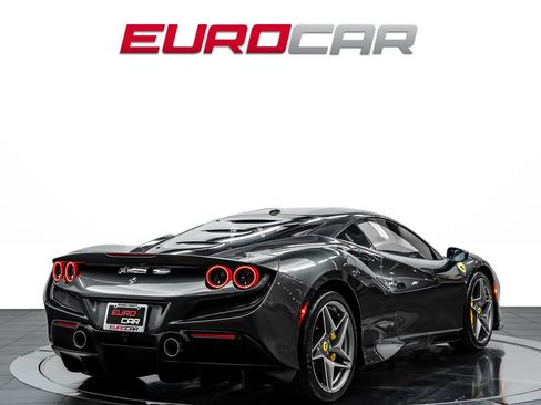 Used 2021 Ferrari F8 Tributo RWD image 5