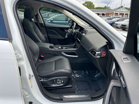 Used 2019 Jaguar F-PACE R-Sport AWD/4WD image 26